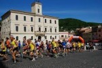 Andrea Azzarelli (S.Marinella Athleic Club) si aggiudica con il tempo di 44'14 la prima edizione del Trail dei Boschi Mesofili di Allumiere, ...